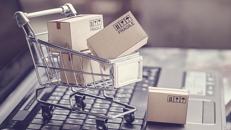 5 Training Challenges & E-learning Solutions for the Retail Industry