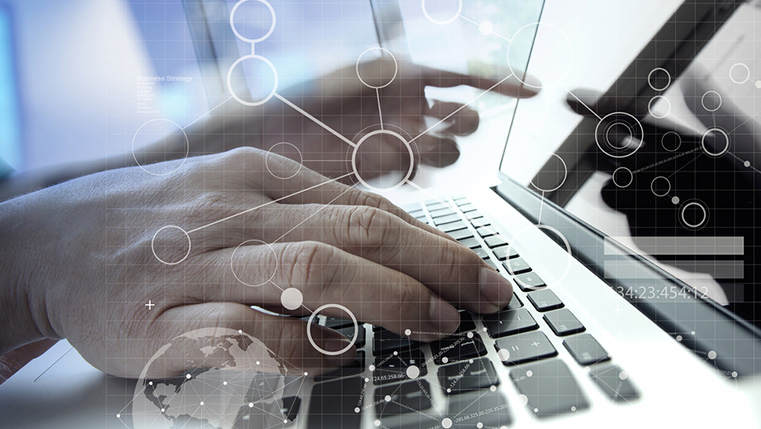 E-learning Strategies to Iron Out the Complexities of Software Training