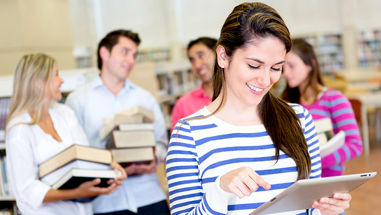 Quick Support for Software Training with Quick Reference Guides