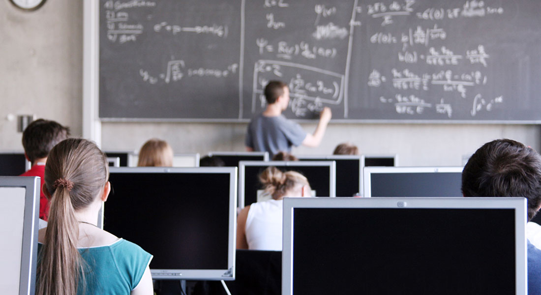 9 Key Benefits of Instructor-Led Training for Corporate Learners