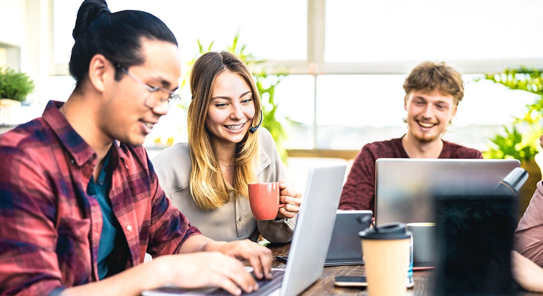  Navigating Peer-to-Peer Learning: Methods, Perks and Challenges [Infographic] 