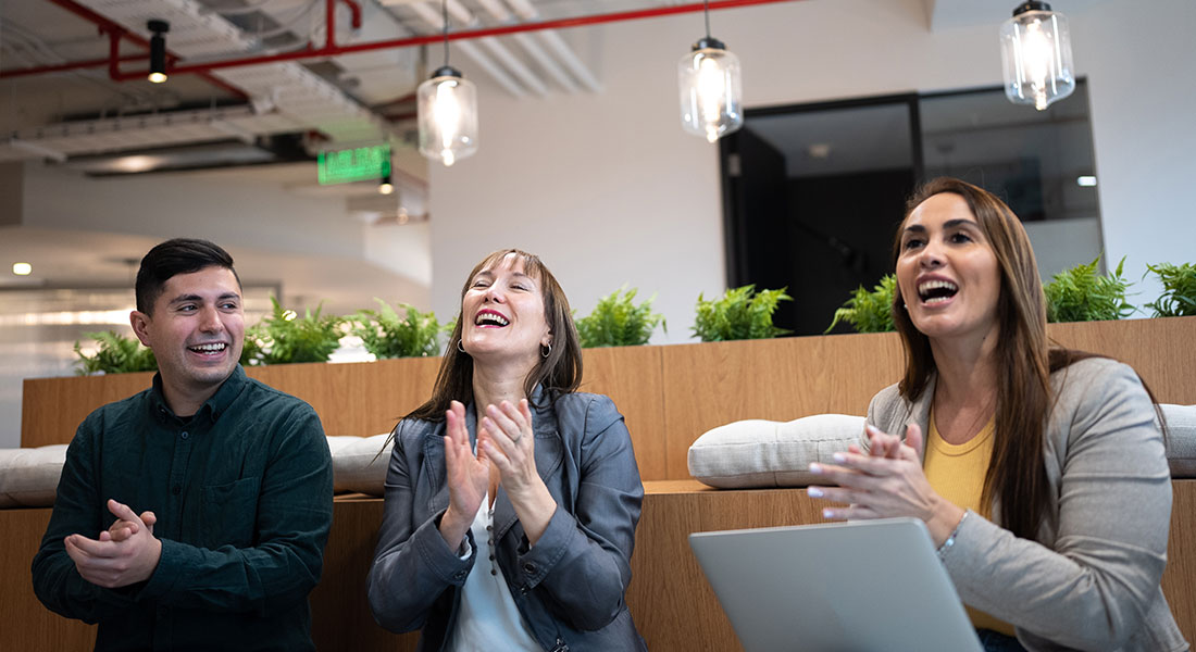 Sales Reps Yawning During Product Training? 8 Tips to Rescue! 