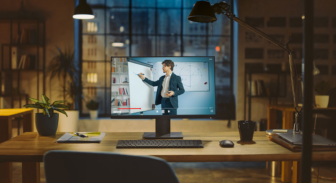 The Secrets of Sticky Learning: 10 Vital Factors in VILT Course Design