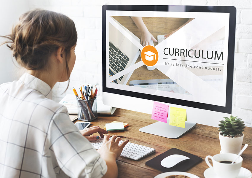 eLearning Curriculums for a Software Major